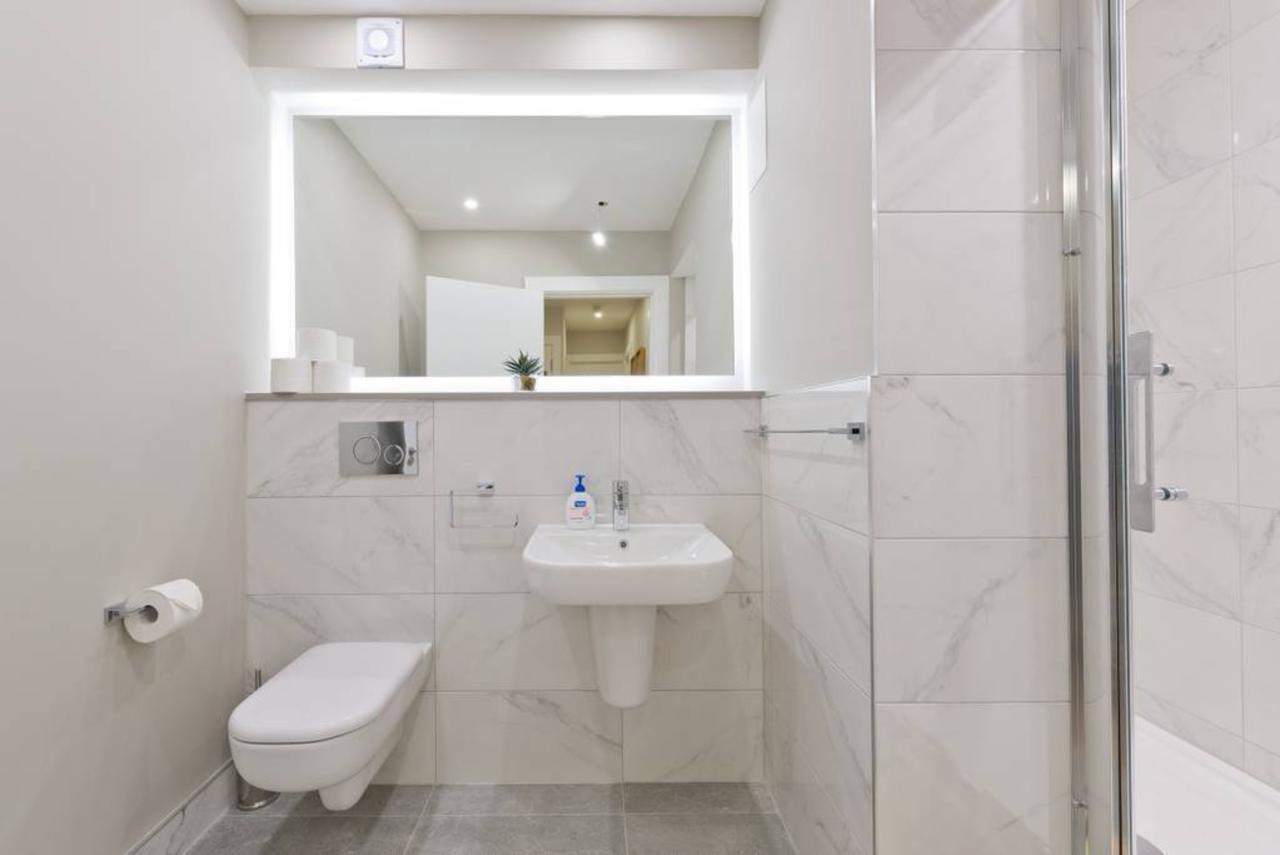 Apartment 2 Bedroom In Centre Sleeps 6