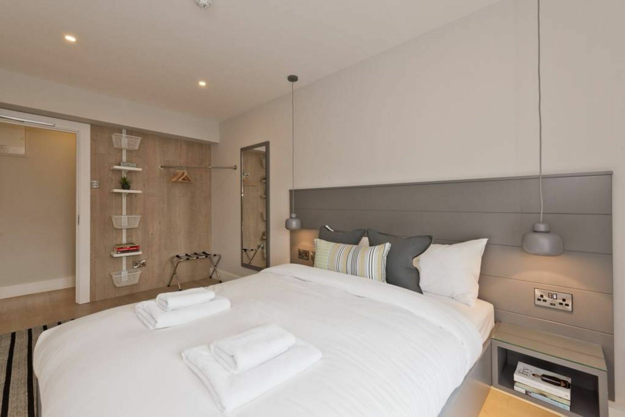 2 Bedroom In Centre Sleeps 6 Apartment Dublin