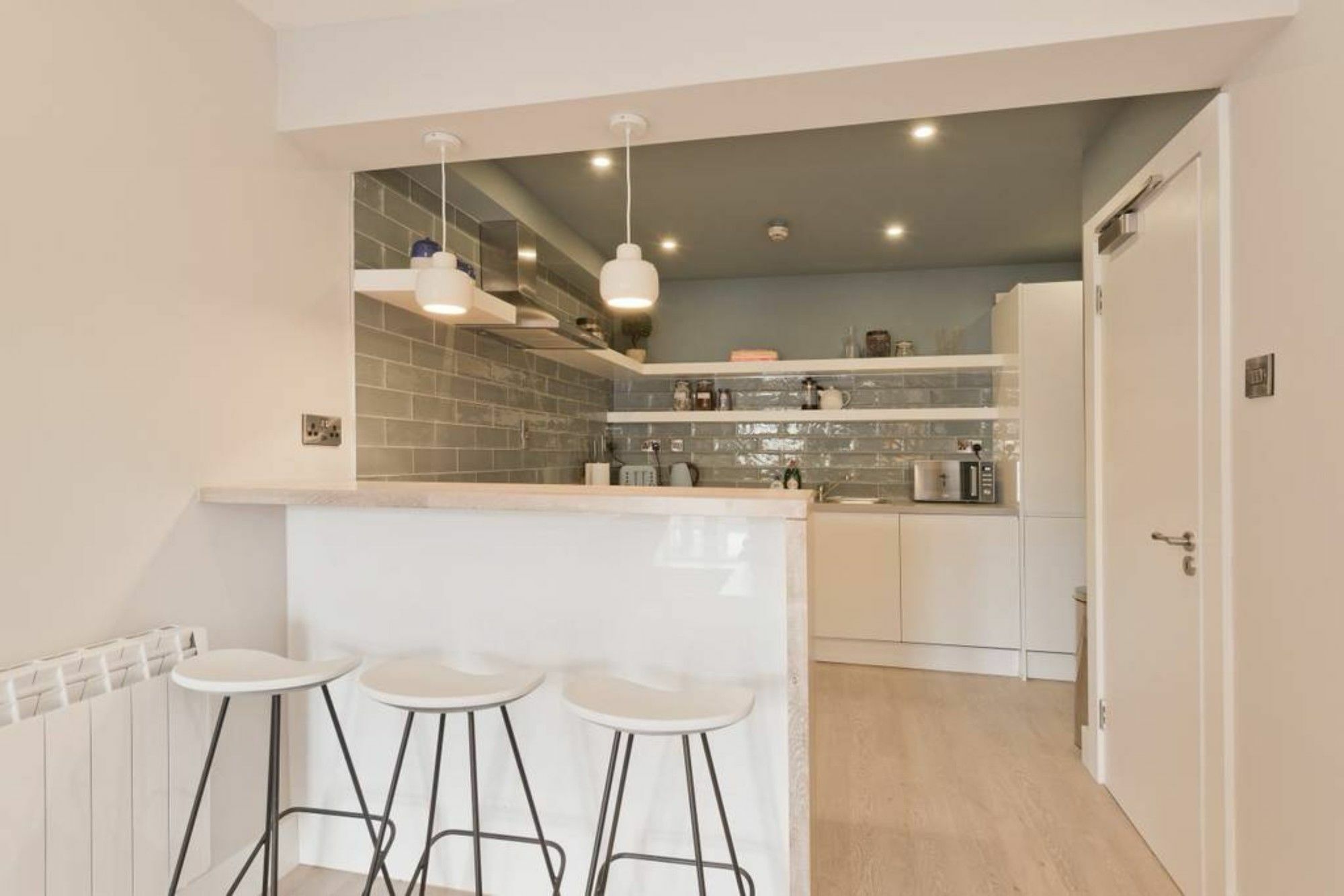 2 Bedroom In Centre Sleeps 6